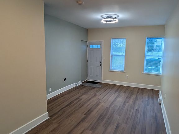 5th image of 202 Cherry St