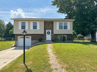 201 Saddle Dr, Charlestown, IN