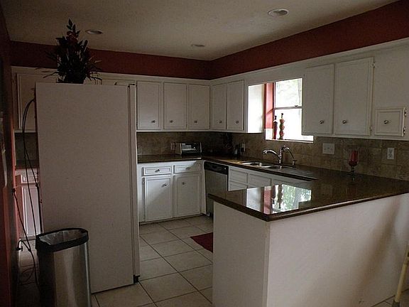 4th image of 18018 Rolling Creek Dr