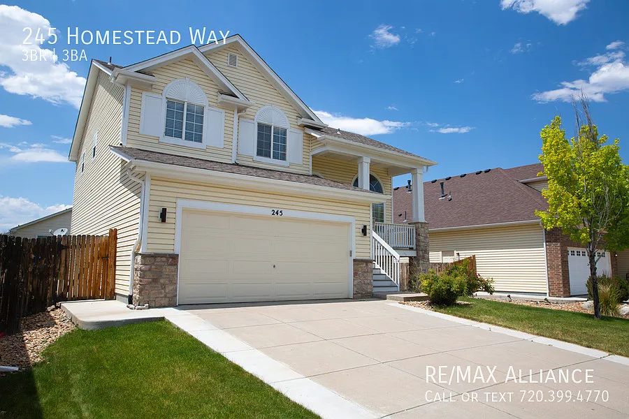 Spacious 3BR/3BA Home in a Quiet Neighborhood — Photo 2
