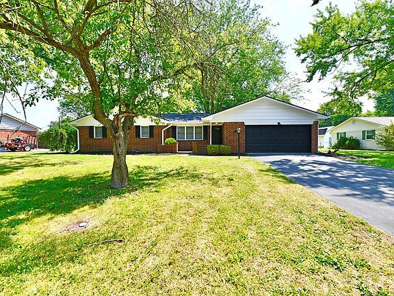 3rd image of 29 Parkwood Dr