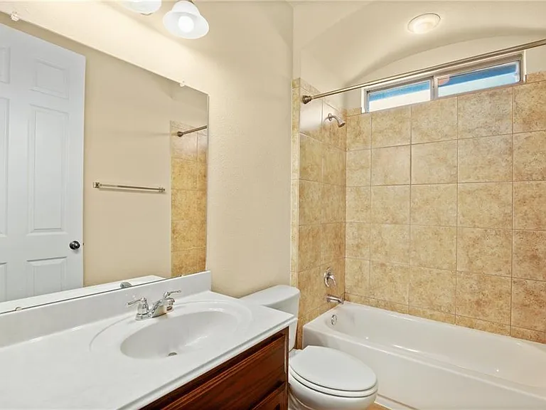 112 W Adelanta Pl — Photo 19