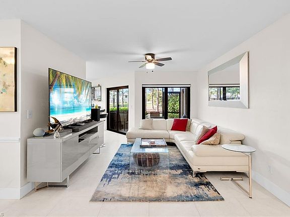 2nd image of 15 Bennington DR #3