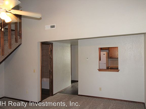 4th image of 1901 E Lindsey St APT 12D