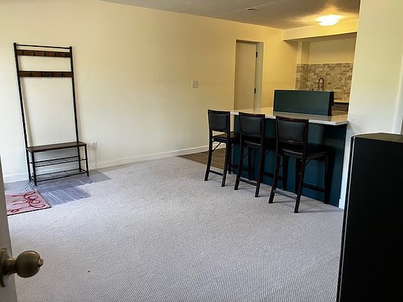 4th image of 79 Beaver Creek Dr #1
