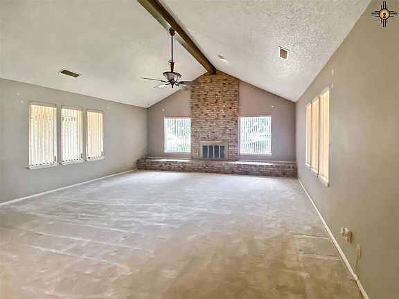 3rd image of 1319 W Brittany Dr