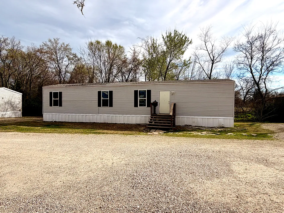 131 N Main St #19