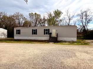 131 N Main St #19, Yantis, TX 75497