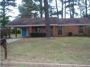 4932 Hanging Oak Dr, Jackson, MS 39212