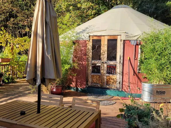 (undisclosed Address), Ashford, WA 98304