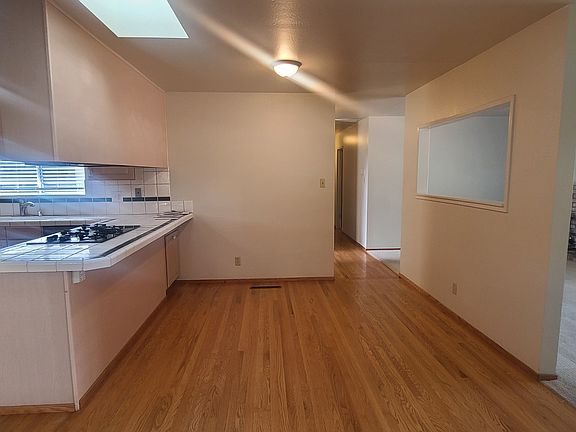 5th image of 5547 San Juan Way