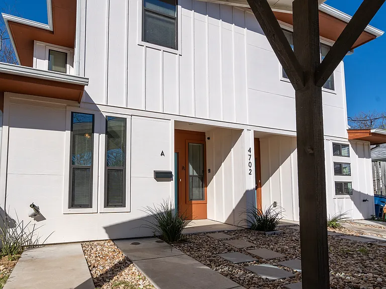 4702 Leslie Ave #A — Photo 24