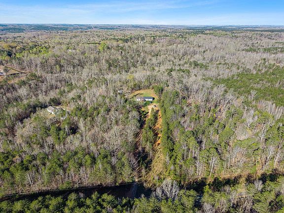 3rd image of 520 Gwinn Mill Rd