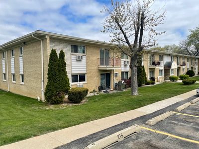 550 Chase Dr APT 9, Clarendon Hills, IL, 60514