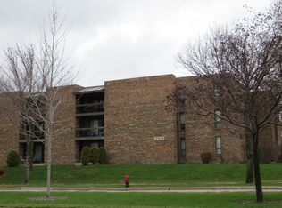 9002 W Lisbon Ave UNIT 205, Milwaukee, WI 53222