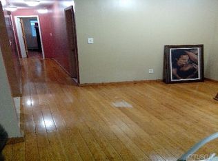 25327 149th Ave, Jamaica, NY 11422