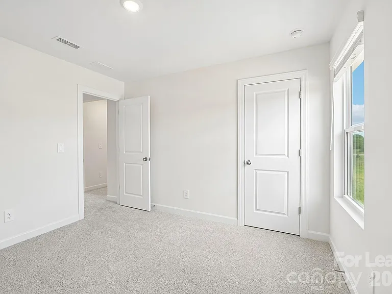 1852 Wrenley Dr — Photo 27