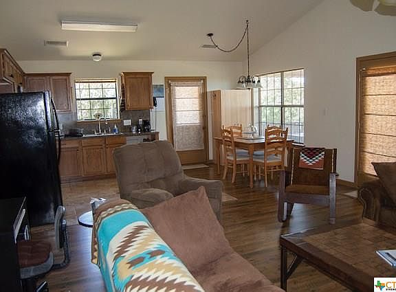 5th image of 1440 Yaupon Dr