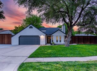 315 Sandlewood Ln, Euless, TX 76039