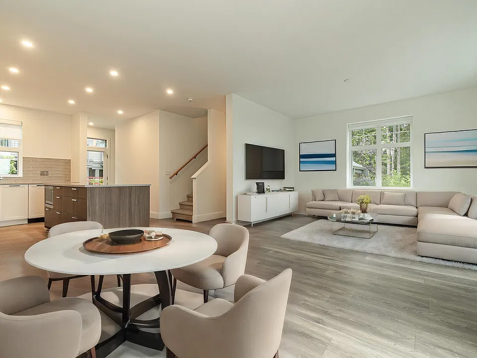 1310 Mitchell St #1XX