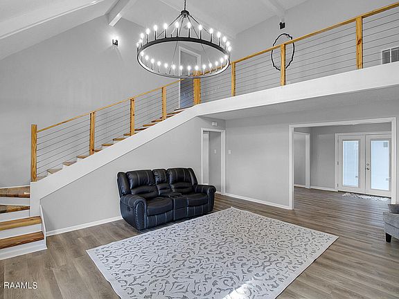 2nd image of 113 Orgeron Dr