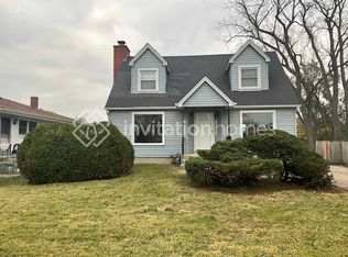 4027 N Adams St, Westmont, IL