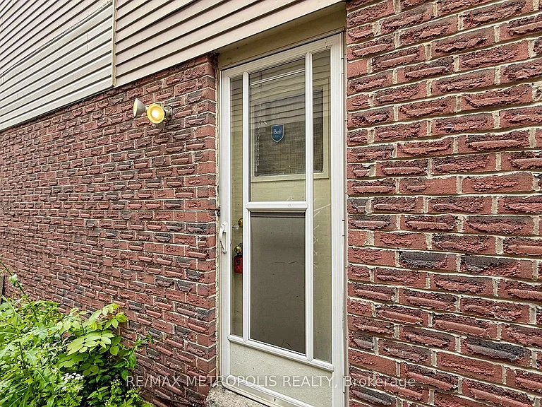 61 Horseshoe Cres #BASEMENT — Photo 26