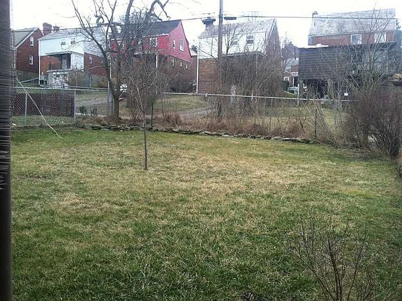 5th image of 215 Mira Ave