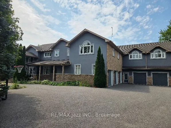 99 Hurd St, Oshawa, ON L1H 0M3