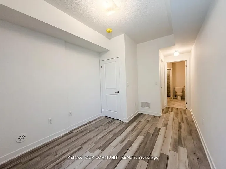 15100 Yonge St #106 — Photo 19