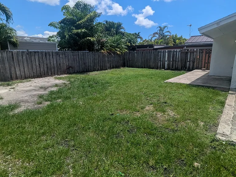 12335 SW 193rd St — Photo 15