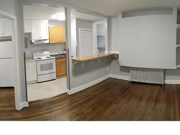 1827 D St NE #4, Washington, DC 20002