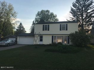 364 Brandywyne Dr NW, Comstock Park, MI 49321