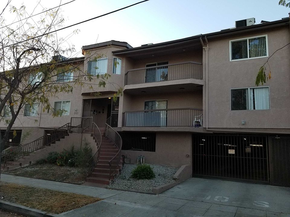 1st image of 342 W Elm Ave #C
