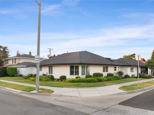 2904 Club House Rd, Costa Mesa, CA 92626