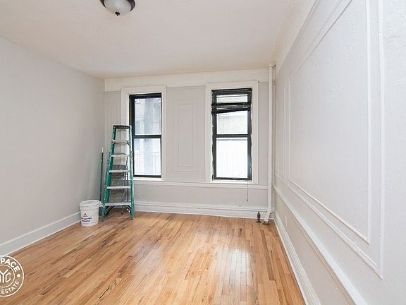 2nd image of 377 Montgomery St #1A
