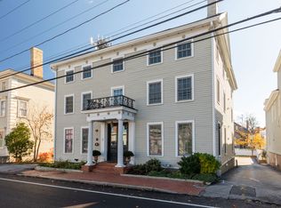 86 Islington St APT 5, Portsmouth, NH 03801