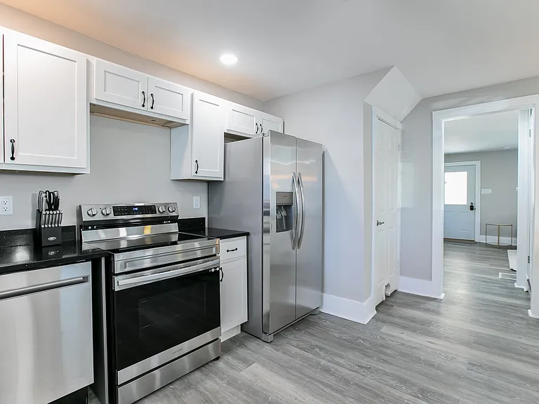 1250 Portage Ave #3 — Photo 24