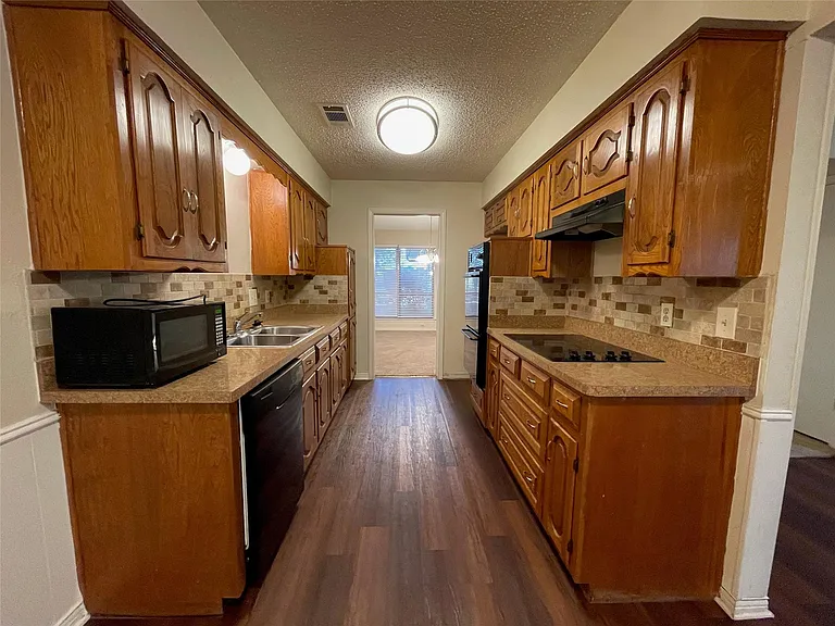 120 Shadybrook Dr — Photo 7