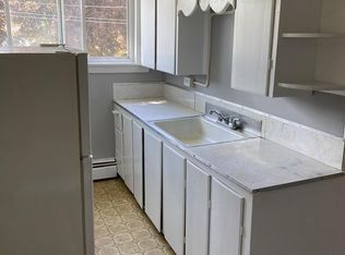 26 Cottage St #5, Norway, ME 04268