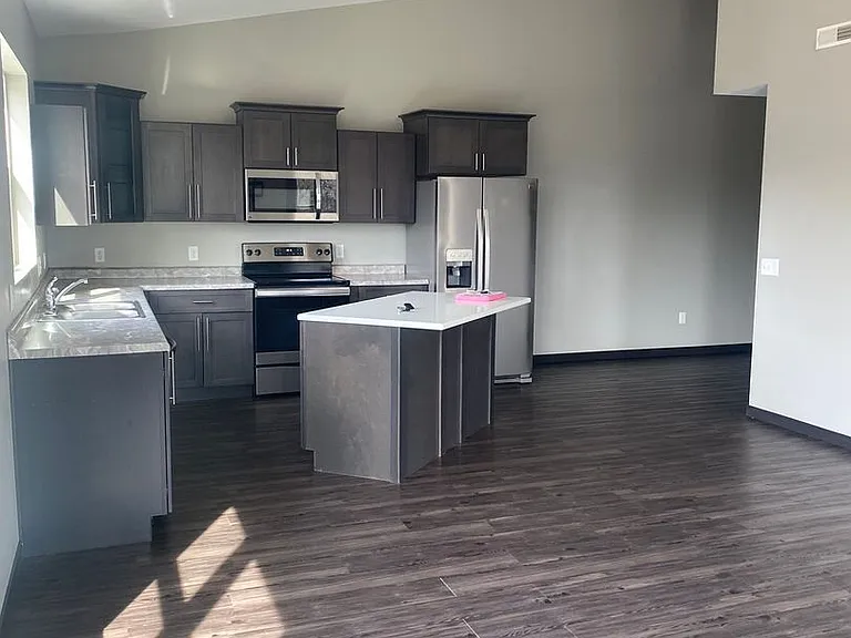 3612 Spooner Ave — Photo 3