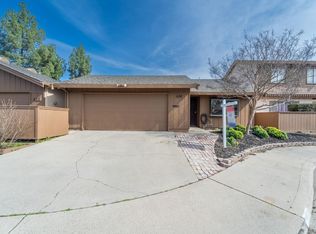 608 Oak View Ct, Modesto, CA 95354