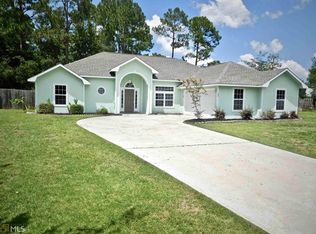108 Hibiscus Ct, Kingsland, GA 31548