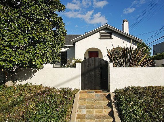 2nd image of 712 N Sierra Bonita Ave