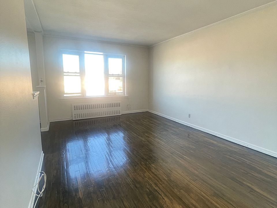 1st image of 1910 Utopia Pkwy Floor 3