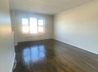 1910 Utopia Pkwy FLOOR 3, Whitestone, NY 11357