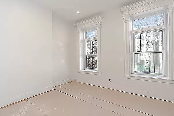 Rented by Friedman Mayer, LREB | media 13