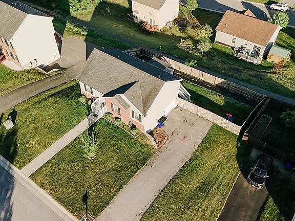 5th image of 575 Keystone Dr NW