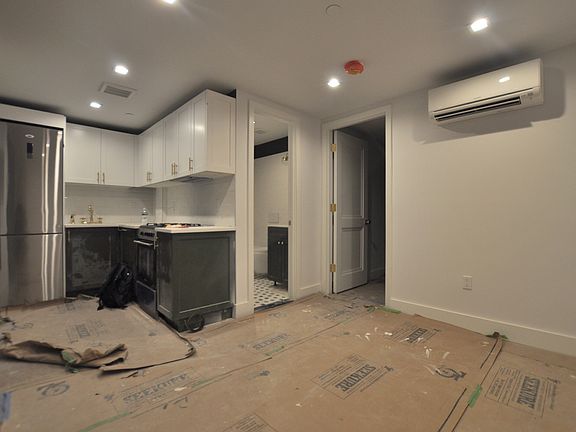 5th image of 473 Park Pl #6BEE