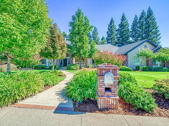 5th image of 4353 Saratoga Dr